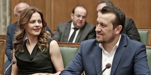 Η Έφη Αχτσιόγλου και ο Νίκος Παππάς 