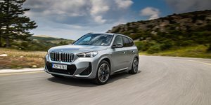 BMW iX1
