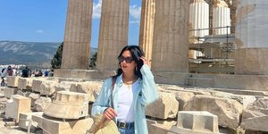 H Dua Lipa στην Ακρόπολη