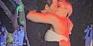 Ελεονώρα Μελέτη και Θοδωρής Μαροσούλης παντρεύτηκαν με θρησκευτικό γάμο