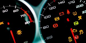 Ενδείξεις στον πίνακα οργάνων