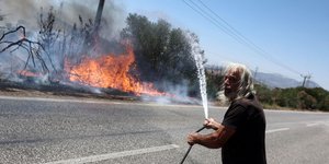 Φωτιά στον Κουβαρά