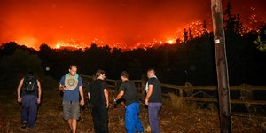 Συγκλονιστικές εικόνες από τη φωτιά στην Κέρκυρα