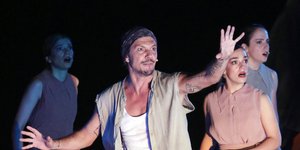 Ιωάννης Παπαζήσης/