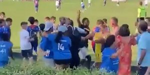 Πατέρας επιτέθηκε με μαχαίρι σε γονέα, σε παιδικό αγώνα ποδοσφαίρου, στην Ισπανία