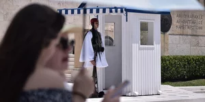 Καύσωνας «Κλέων»: Σε συναγερμό ο κρατικός μηχανισμός -Όσα πρέπει να γνωρίζετε, μέτρα προφύλαξης, τηλεργασία 