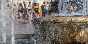 καύσωνας Αθήνα ζέστη σιντριβάνι Κλέων Cleon