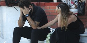 Θρήνος στην κηδεία του ανθυποσμηναγού Στεφανίδη / Φωτογραφία: EUROKINISSI