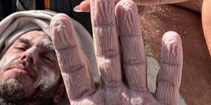 Δείτε πώς έγινε υπεραθλητής που ήθελε να κάνει ρεκόρ κολύμβησης 171 χλμ χωρίς διακοπή