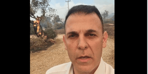 Ο Γιώργος Καραμέρος στις πυρκαγιές