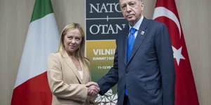 Συνάντηση Μελόνι και Ερντογάν στο Βίλνιους / Φωτογραφία: Twitter