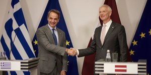 Ο Κυριάκος Μητσοτάκης με τον Λετονό ομόλογό του από τη Ρίγα / Φωτογραφία: Γρ. Τύπου πρωθυπουργού