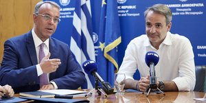 Μητσοτάκης-Σταϊκούρας