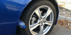 Μπουκάλι νερό αυτοκίνητο