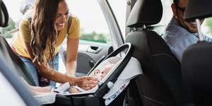 Παιδί στο αυτοκίνητο