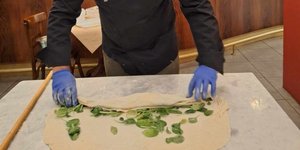 ανοιγει φυλλο για πιτα 