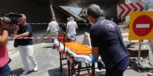 Πάτρα: Τμήμα γέφυρας κατέρρευσε στην περιμετρική 