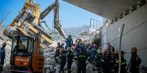 Πάτρα κατάρρευση γέφυρας Μποζαΐτικα νεκροί Ρομά