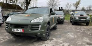 H στρατιωτική Αυτή είναι η Porsche Cayenne
