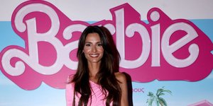 Μελαχρινή Barbie η Ηλιάνα Παπαγεωργίου