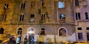 γκρεμισμένη πολυκατοικία 