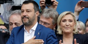 Ματέο Σαλβίνι και Μαρίν Λεπέν / Φωτογραφία αρχείου: AP Photos