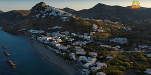 Σκύρος πανοραμική upstories