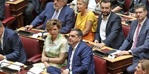 Ο Αλέξης Τσίπρας με την ΚΟ του ΣΥΡΙΖΑ στην ορκωμοσία της Βουλής 