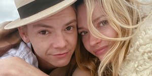 Η Ταλούλα Ρίλεϊ με τον αρραβωνιαστικό της Τόμας Μπρόντι Σάνγκστερ