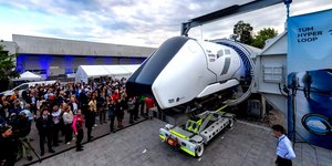 Το τρένο που πηγαίνει με 1.100 χλμ./ώρα