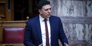 Ο Βασίλης Κικίλιας στη Βουλή