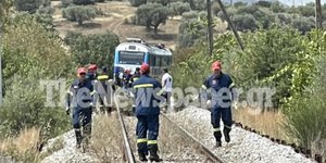 Τροχαίο βόλος τρένο μοτοσικλέτα
