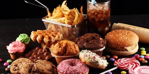 4 τρόφιμα που εκτοξεύουν τη χοληστερίνη