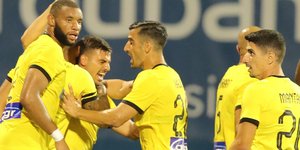 Οι παίκτες της ΑΕΚ πανηγυρίζουν στην Κροατία