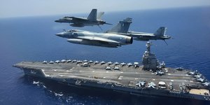 Συνεκπαίδευση των Ενόπλων Δυνάμεων με το αεροπλανοφόρο Ford