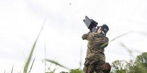 Συμμαχία υπό την Βρετανία θα προμηθεύσει την Ουκρανία με συστήματα κατά drones