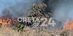 Φωτιά στον καταυλισμό Ρομά στα Δύο Αοράκια, στο Ηράκλειο / Φωτογραφία: Creta24.gr