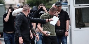 Οι συλλήψεις των χούλιγκαν μετά τα αιματηρά επεισόδια στη Νέα Φιλαδέλφεια