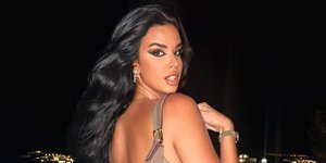 Νύχτες στη Μύκονο για τη διάσημη influencer Ιβάνα Κνολ