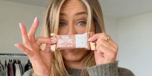 Τζένιφερ Άνιστον