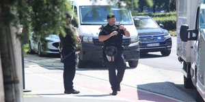 Υπό δρακόντεια μέτρα έγινε η άφιξη της ΑΕΚ στην Κροατία για το ματς με τη Ντιναμό