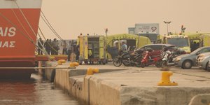 λιμανι καραβια εκαβ