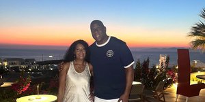 Μάτζικ Τζόνσον: Και όμως έκανε το πιο πρωτότυπο δώρο στη σύζυγό του από τη Σαντορίνη