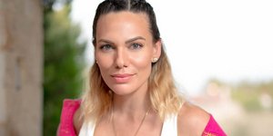 Η Ιωάννα Μαλέσκου με ολόσωμο μαγιό 3 μήνες μετά τη γέννηση της κόρης της, Φωτογραφία: Instagram/@imaleskou