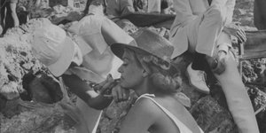 μελινα τη βάφουν σε γύρισμα