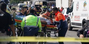 Τραγωδία στο Μεξικό: Τουλάχιστον 17 νεκροί και 22 τραυματίες από το λεωφορείο που έπεσε σε χαράδρα