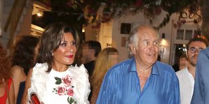 Στη Μύκονο ο Θόδωρος και η Γιάννα Αγγελοπούλου με τους γιους τους