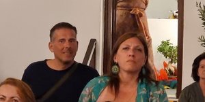 Η Ζωή Κωνσταντοπούλου με τον Διαμαντή Καραναστάση στη Μύκονο