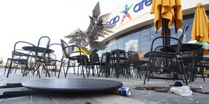 Εικόνα από την OPAP Arena το πρωί μετά τα επεισόδια από τους Κροάτες χούλιγκαν