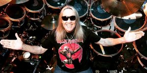 Ο ντράμερ των Iron Maiden, Nicko McBrain